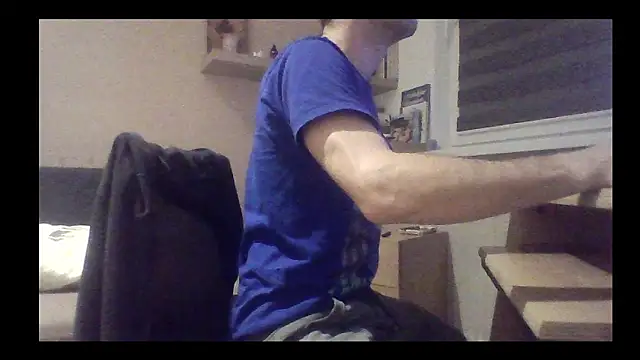 Snapshot of matejk chatting on October 1, 5:08 pm matejk online show from October 1, 5:08 pm