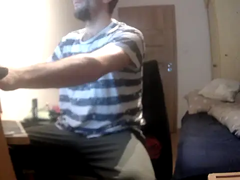 Snapshot of matejk chatting on October 31, 5:58 pm matejk online show from October 31, 5:58 pm