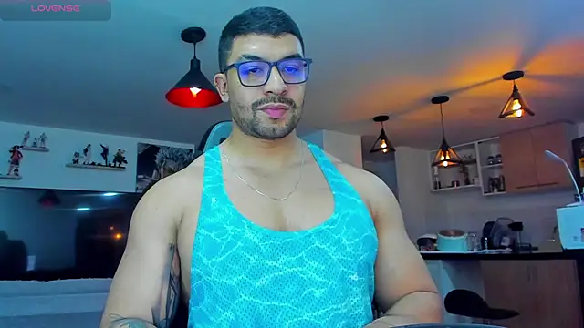 Snapshot of Michael_Diamond chatting on January 2, 3:48 am Michael Diamond online show from January 2, 3:48 am