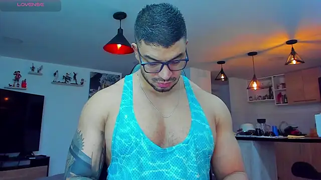 Snapshot of Michael_Diamond chatting on February 25, 2:14 am Michael Diamond online show from February 25, 2:14 am