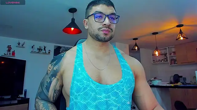Snapshot of Michael_Diamond chatting on March 5, 2:14 am Michael Diamond online show from March 5, 2:14 am