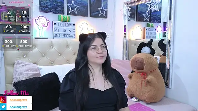 Snapshot of AnnaRedgrave chatting on December 5, 2:03 pm AnnaRedgrave online show from December 5, 2:03 pm