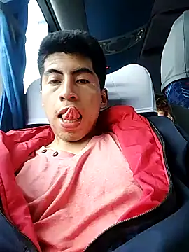 Snapshot of Alexander9827 chatting on January 23, 3:11 pm Alexander9827 online show from January 23, 3:11 pm