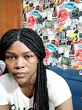 Snapshot of Alissamore3 chatting on February 12, 1:30 am Alissamore3 online show from February 12, 1:30 am