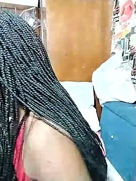 Snapshot of Alissamore3 chatting on February 13, 3:50 am Alissamore3 online show from February 13, 3:50 am