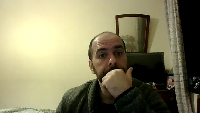 Snapshot of sstrasser chatting on February 20, 1:03 am sstrasser online show from February 20, 1:03 am