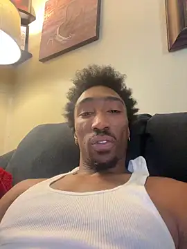 Snapshot of LawrenceBanques chatting on January 15, 6:51 pm LawrenceBanques online show from January 15, 6:51 pm