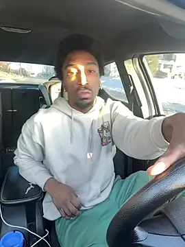 LawrenceBanques online show from January 19, 10:17 pm