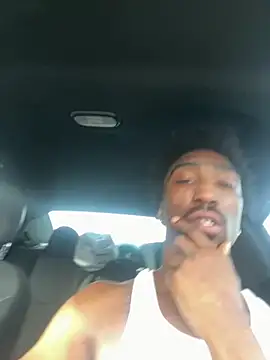 Snapshot of LawrenceBanques chatting on March 18, 10:26 pm LawrenceBanques online show from March 18, 10:26 pm