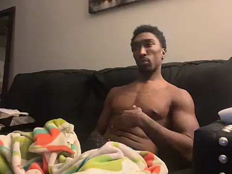 Snapshot of LawrenceBanques chatting on October 25, 7:49 am LawrenceBanques online show from October 25, 7:49 am