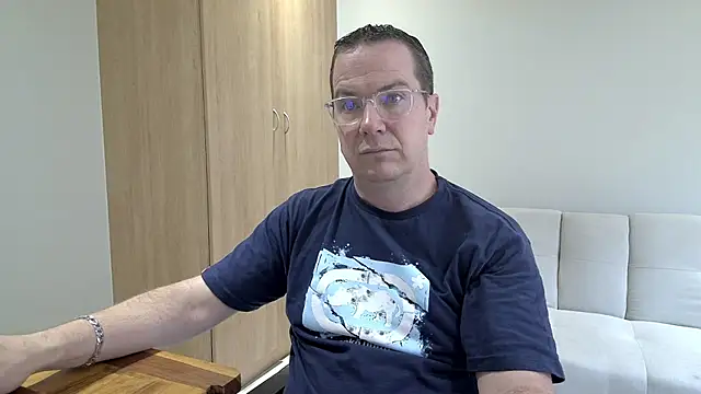 BrettJ81 online show from January 14, 12:55 pm