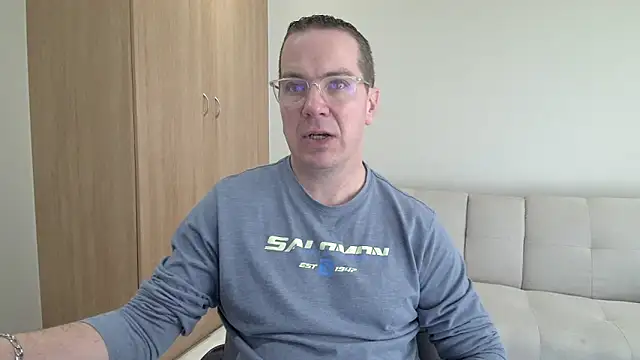 BrettJ81 online show from June 7, 12:42 pm