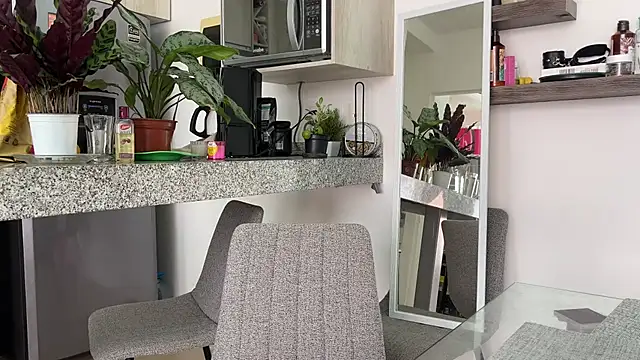 Snapshot of mommy_nadin chatting on March 15, 7:38 pm mommy nadin online show from March 15, 7:38 pm