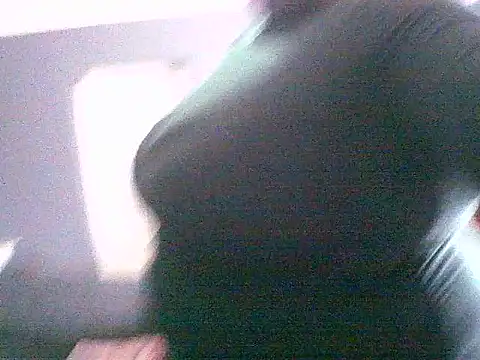Snapshot of DarkBbw201 chatting on February 12, 9:52 am DarkBbw201 online show from February 12, 9:52 am
