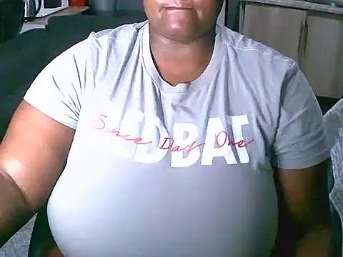 Snapshot of DarkBbw201 chatting on March 6, 12:43 am DarkBbw201 online show from March 6, 12:43 am