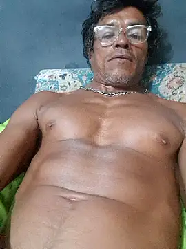 Snapshot of kvr27 chatting on March 2, 12:43 pm kvr27 online show from March 2, 12:43 pm