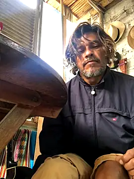 Snapshot of kvr27 chatting on October 25, 12:45 pm kvr27 online show from October 25, 12:45 pm