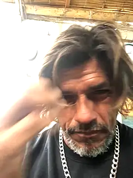 Snapshot of kvr27 chatting on October 27, 1:15 pm kvr27 online show from October 27, 1:15 pm