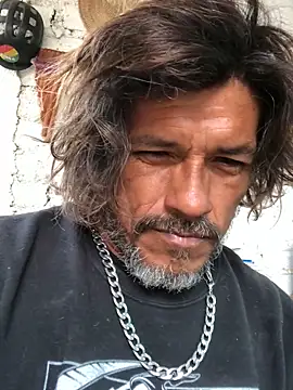 Snapshot of kvr27 chatting on November 5, 12:27 pm kvr27 online show from November 5, 12:27 pm