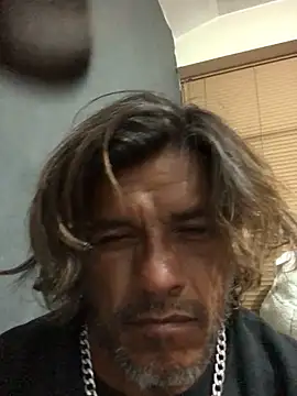 Snapshot of kvr27 chatting on November 17, 1:55 am kvr27 online show from November 17, 1:55 am