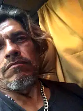 Snapshot of kvr27 chatting on December 19, 11:28 am kvr27 online show from December 19, 11:28 am