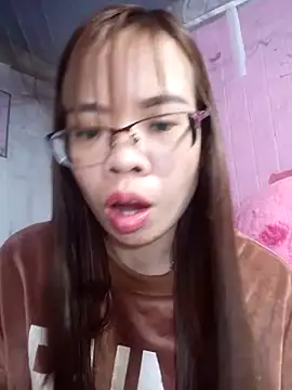 Snapshot of __Mai-love19__ chatting on February 3, 8:13 am Mai-love19 online show from February 3, 8:13 am