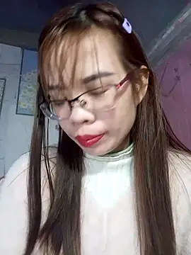 Snapshot of __Mai-love19__ chatting on February 6, 3:27 am Mai-love19 online show from February 6, 3:27 am