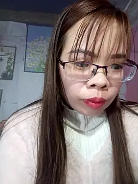 Snapshot of __Mai-love19__ chatting on February 6, 8:50 am Mai-love19 online show from February 6, 8:50 am