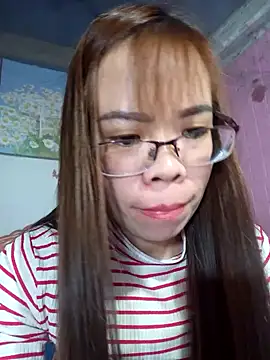Snapshot of __Mai-love19__ chatting on February 13, 1:05 pm Mai-love19 online show from February 13, 1:05 pm