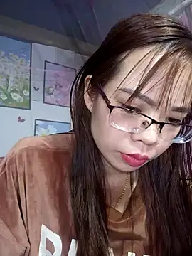 Snapshot of __Mai-love19__ chatting on February 20, 6:50 am Mai-love19 online show from February 20, 6:50 am