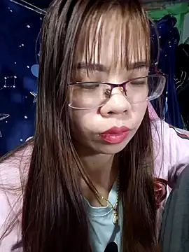 Snapshot of __Mai-love19__ chatting on March 2, 8:48 am Mai-love19 online show from March 2, 8:48 am