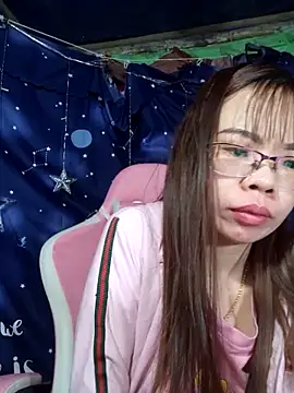 Snapshot of __Mai-love19__ chatting on March 19, 12:56 pm Mai-love19 online show from March 19, 12:56 pm