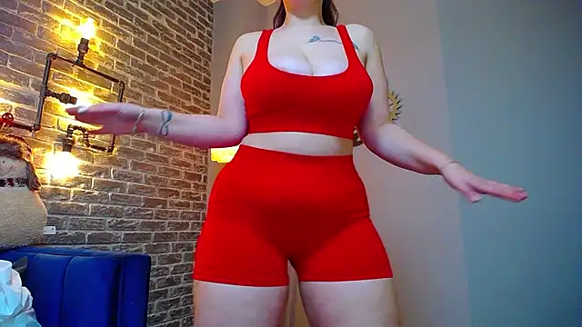 Snapshot of BrianaJoy chatting on December 13, 9:57 am BrianaJoy online show from December 13, 9:57 am