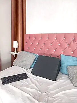 gisellsaenz online show from April 10, 9:08 pm