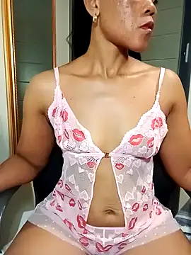 Snapshot of BabySweetDee chatting on February 3, 1:30 am BabySweetDee online show from February 3, 1:30 am