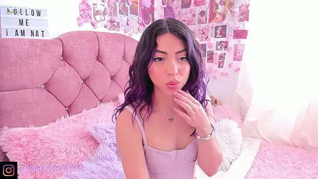 natalie jaensen online show from December 15, 5:53 pm