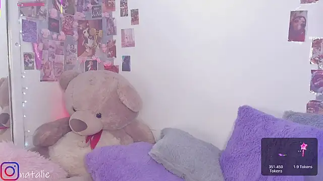 natalie jaensen online show from September 15, 7:47 pm