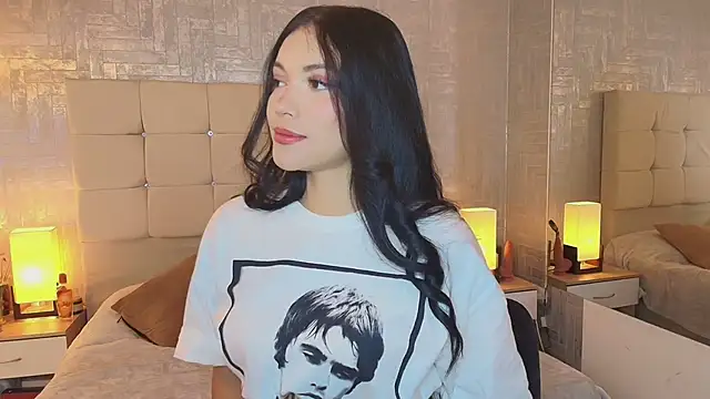 Snapshot of Baby_Venuss chatting on December 30, 3:47 am Baby Venuss online show from December 30, 3:47 am