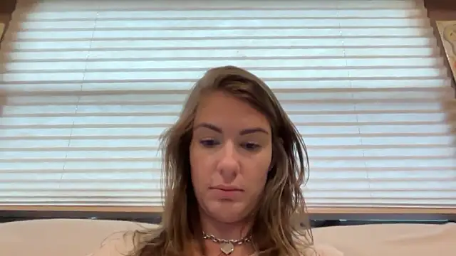 Snapshot of Milfywaysx chatting on September 25, 8:23 pm Milfywaysx online show from September 25, 8:23 pm