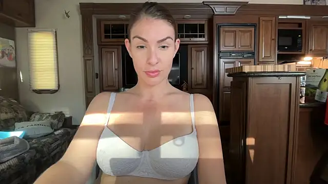 Snapshot of Milfywaysx chatting on October 16, 7:15 pm Milfywaysx online show from October 16, 7:15 pm