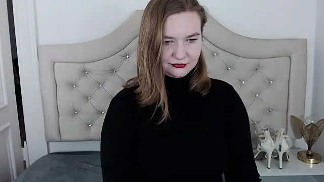 Snapshot of LaraDream chatting on January 8, 12:49 am LaraDream online show from January 8, 12:49 am