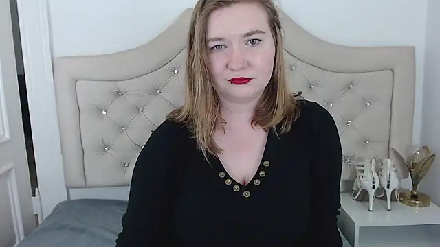 Snapshot of LaraDream chatting on January 24, 2:07 am LaraDream online show from January 24, 2:07 am