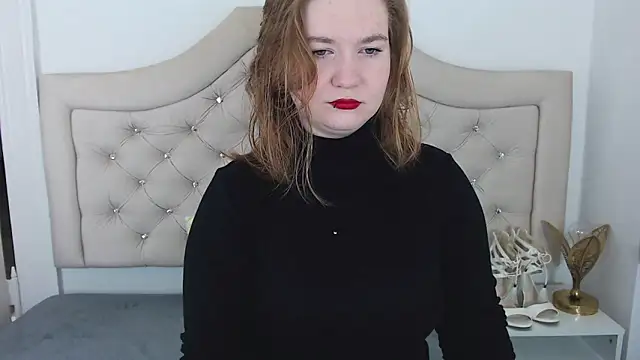 Snapshot of LaraDream chatting on January 28, 7:42 pm LaraDream online show from January 28, 7:42 pm