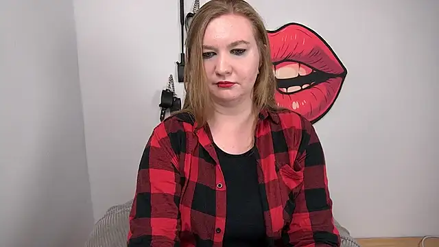 Snapshot of LaraDream chatting on September 27, 2:11 pm LaraDream online show from September 27, 2:11 pm