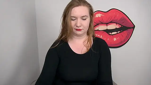 Snapshot of LaraDream chatting on November 15, 4:14 pm LaraDream online show from November 15, 4:14 pm