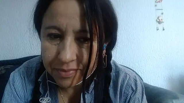 Snapshot of valeriapinter chatting on May 26, 1:18 pm valeriapinter online show from May 26, 1:18 pm