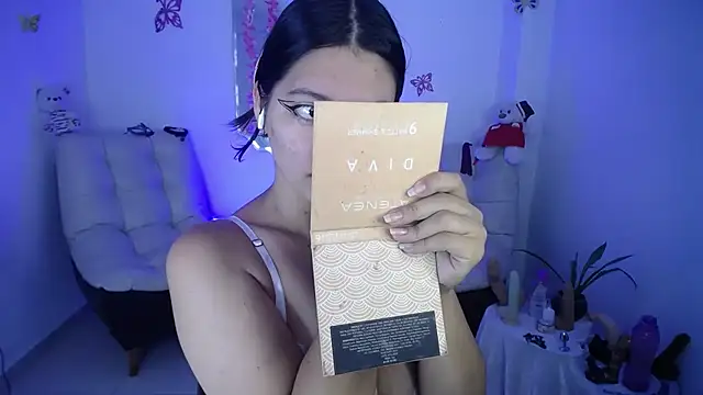 Snapshot of susan_smith18 chatting on January 15, 1:41 pm susan smith18 online show from January 15, 1:41 pm